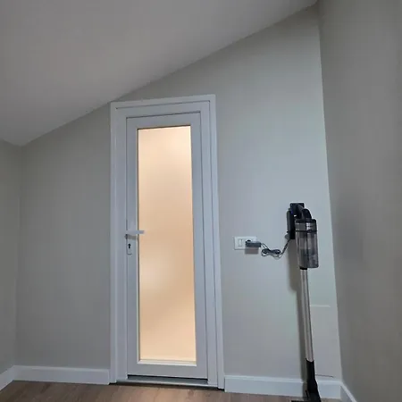 Brand New Modern Apartment, 2 Bedrooms And 2 Bathrooms