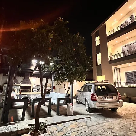 Brand New Modern Apartment, 2 Bedrooms And 2 Bathrooms