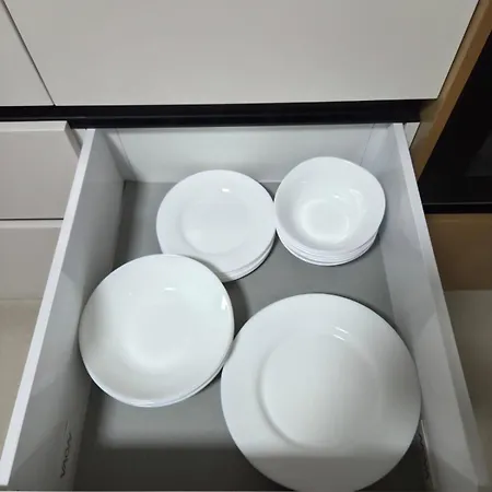 Brand New Modern Apartment, 2 Bedrooms And 2 Bathrooms