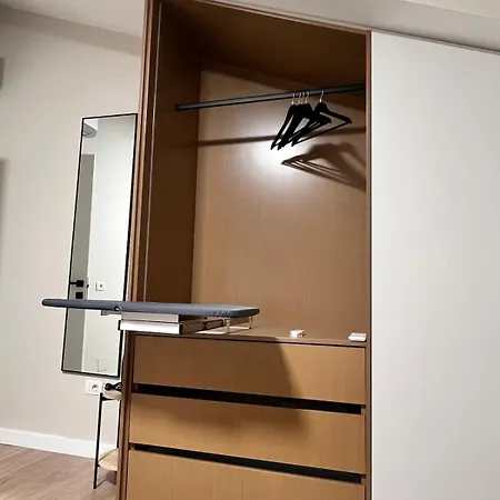 Apartment Renovated 2nd Floor Near Center 2 Tirana
